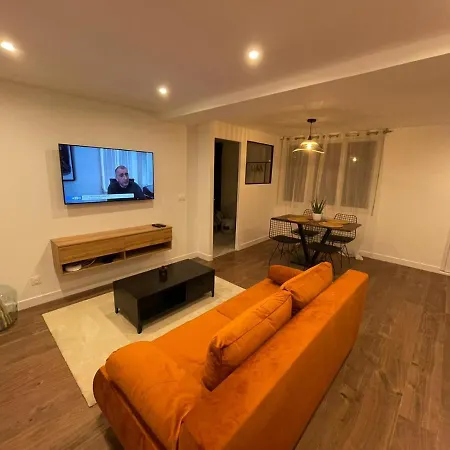 Le Jardin Niortais - Hyper Centre- Proche Gare - Paisible - Grand Jardin Prive, Wifi Hd -netflix * Niort