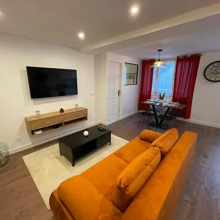 Le Jardin Niortais - Hyper Centre- Proche Gare - Paisible - Grand Jardin Prive, Wifi Hd -netflix Niort