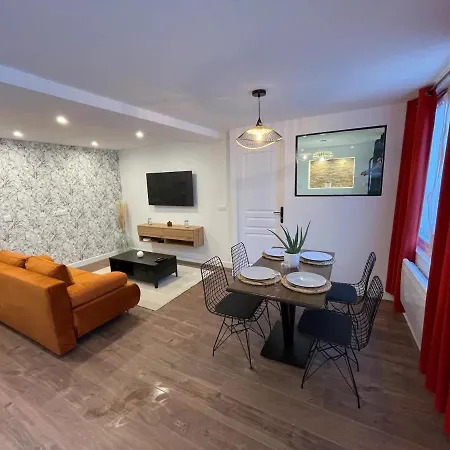 Le Jardin Niortais - Hyper Centre- Proche Gare - Paisible - Grand Jardin Privé, Wifi Hd -netflix * Niort